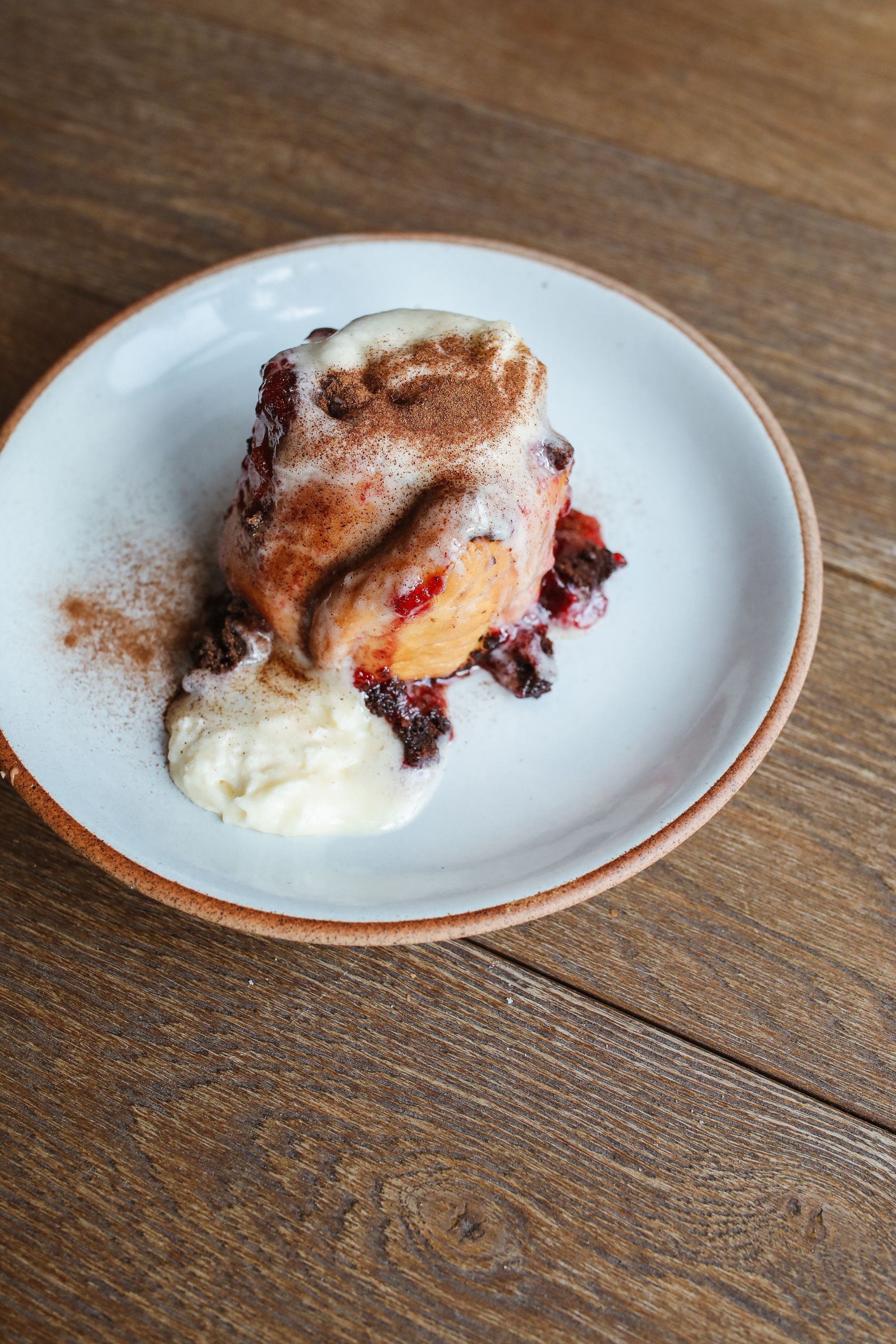 Scone with seasonal fruit